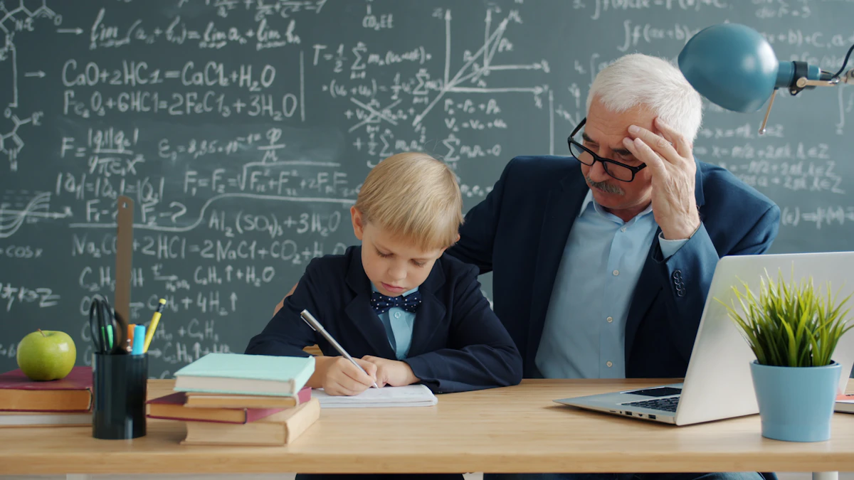 Profesor ayuda a un alumno a resolver ejercicios de matemáticas